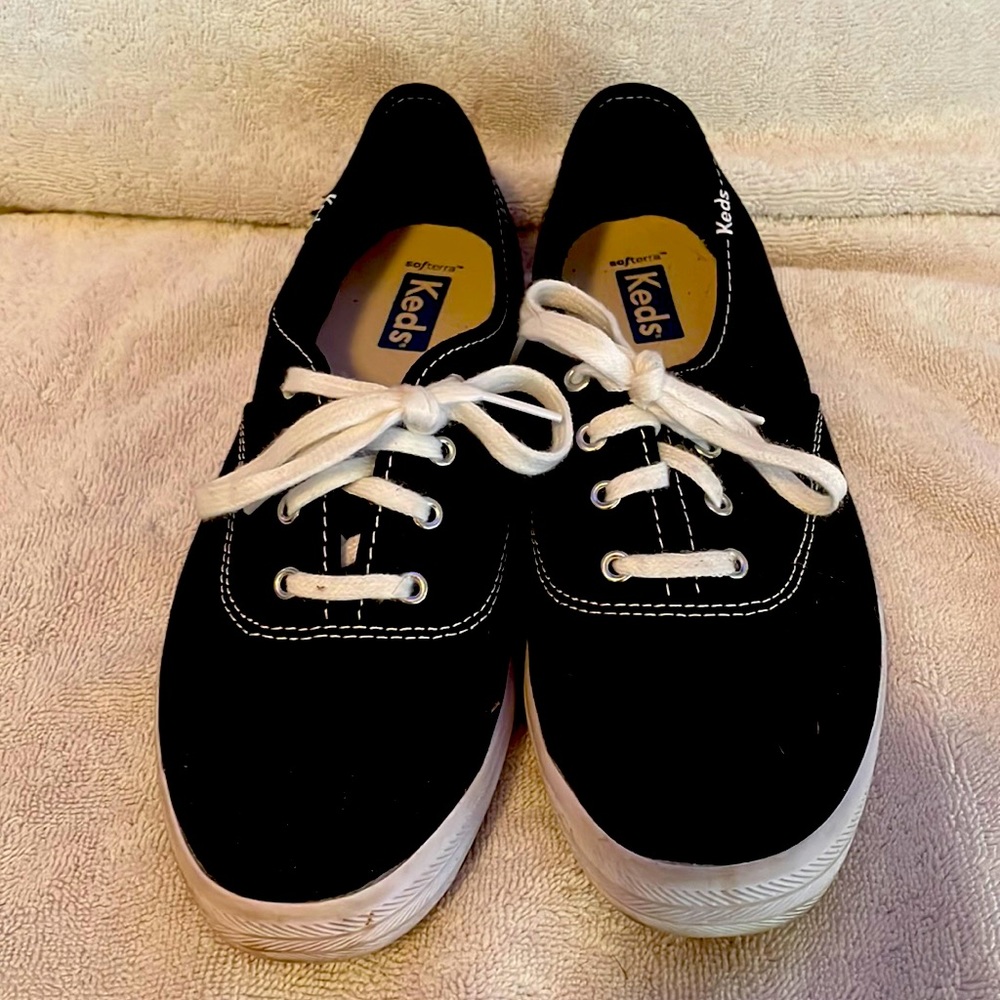 Women’s Keds size 7 Black